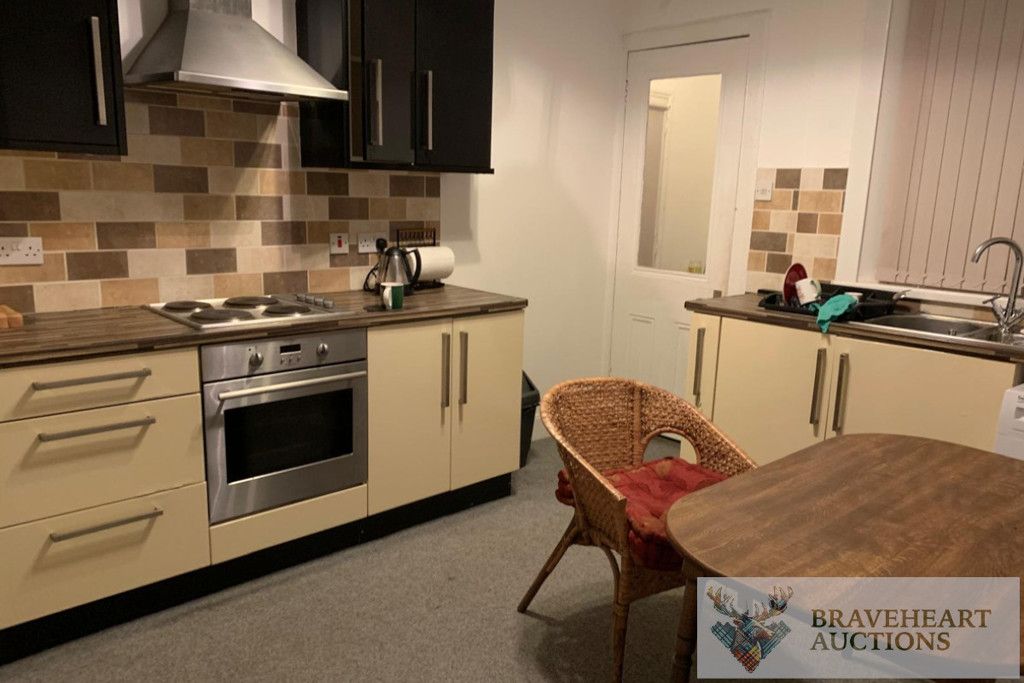 Property photo 3 of 10 Photo 6