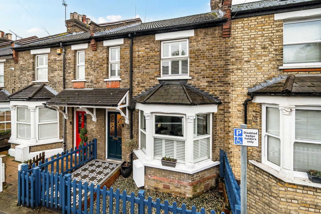 Property photo 1 of 21 1399922-2-697103F...