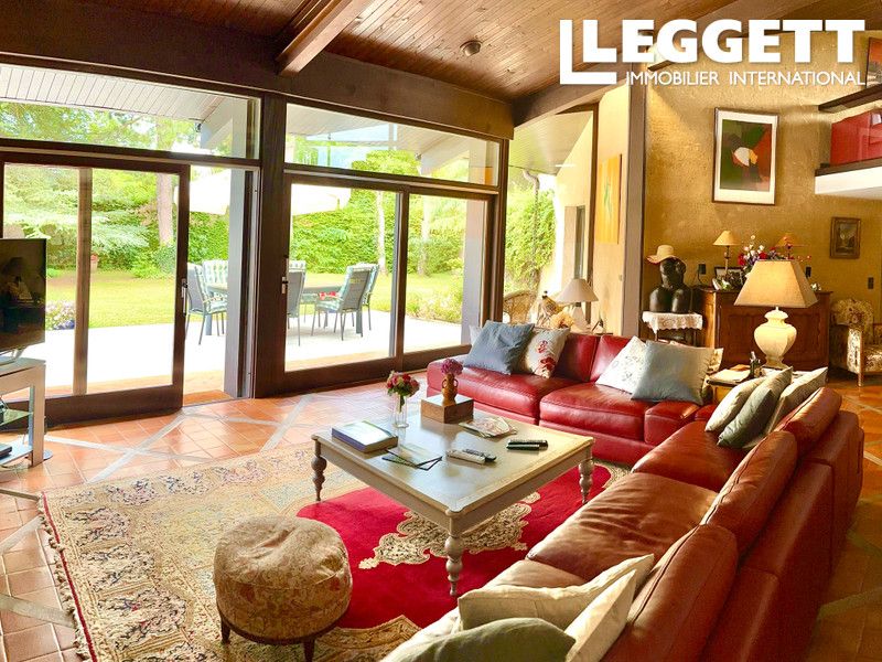 Property photo 2 of 10