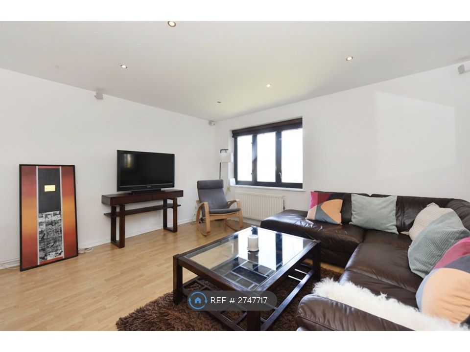 Property photo 2 of 13 Living Room