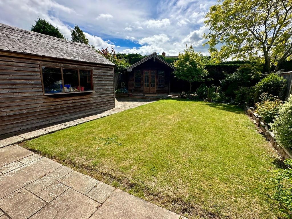 Property photo 2 of 16