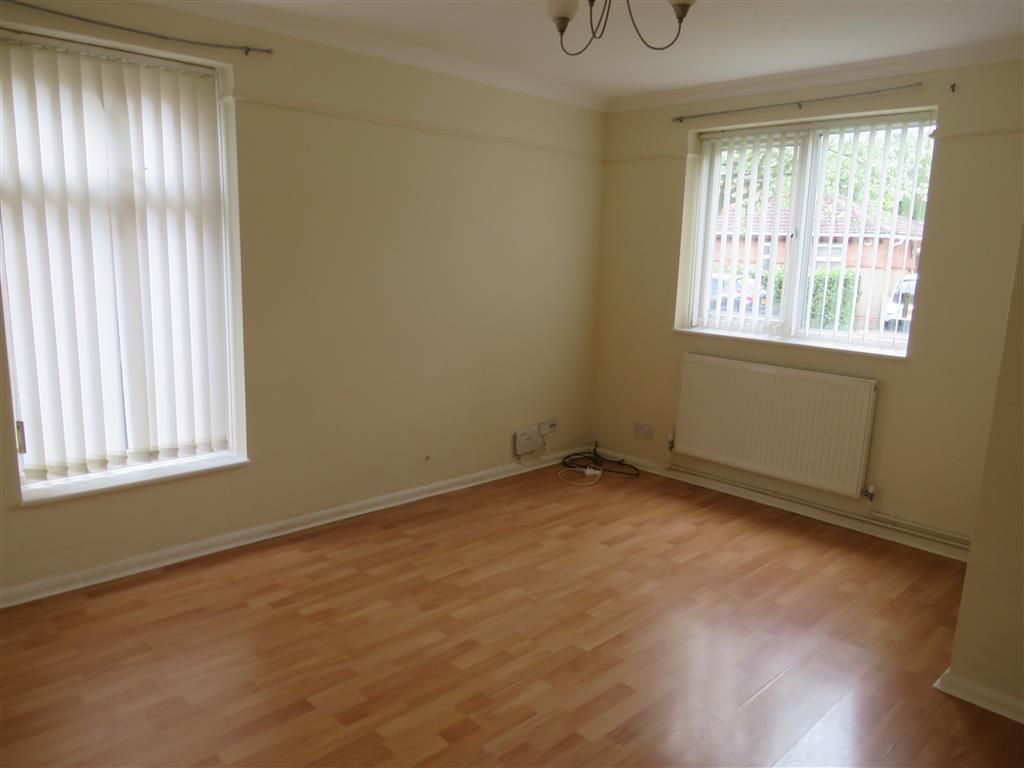 Property photo 2 of 9 Image
