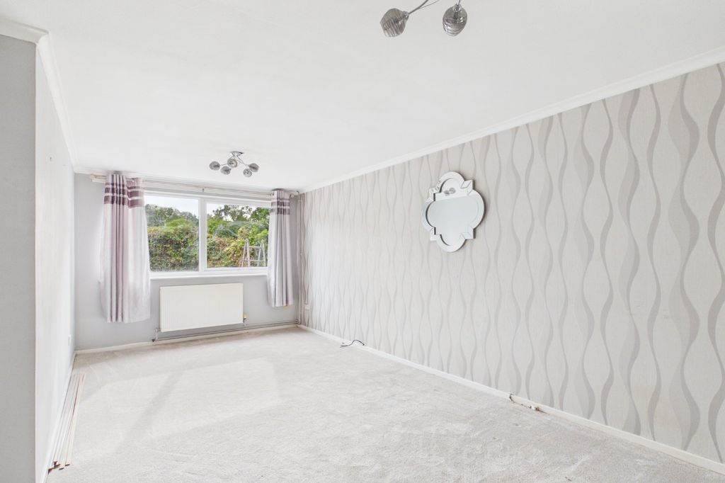 Property photo 3 of 10 Picture No. 02