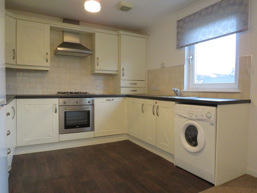 Property photo 2 of 8 Kitchen