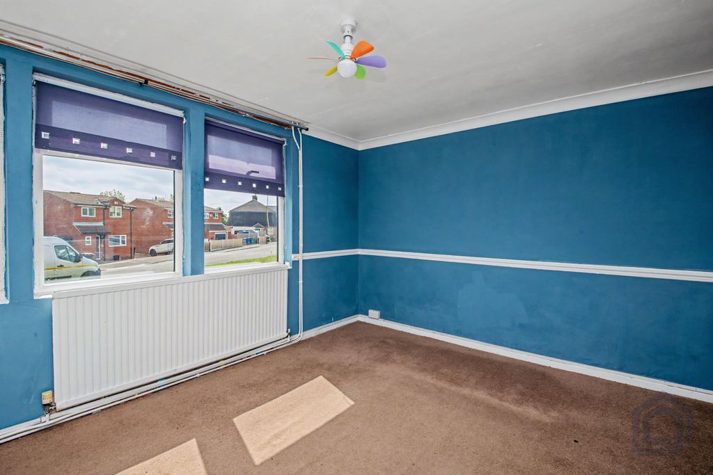 Property photo 3 of 23