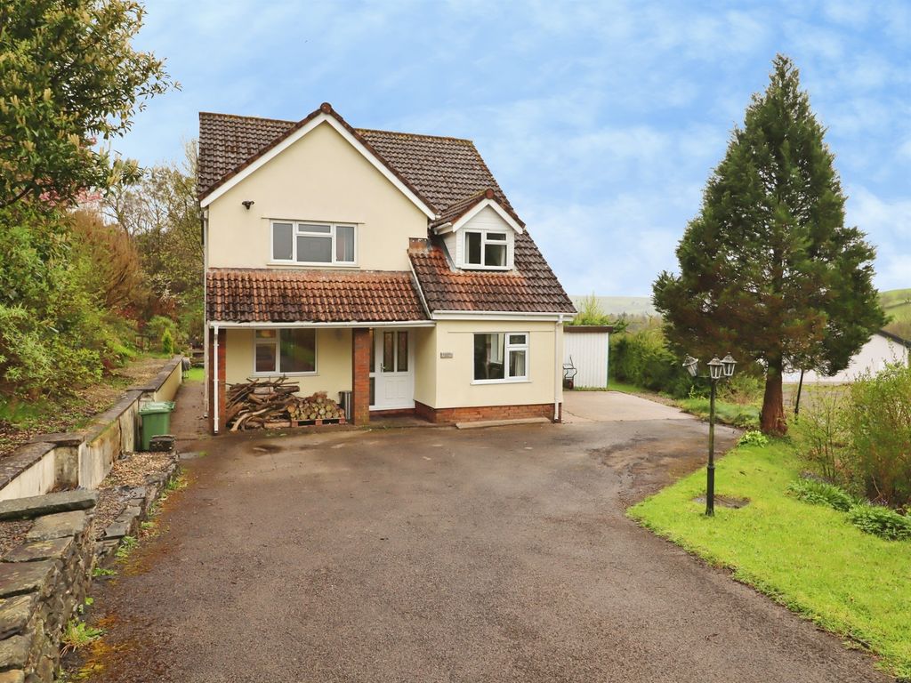 Property photo 1 of 28