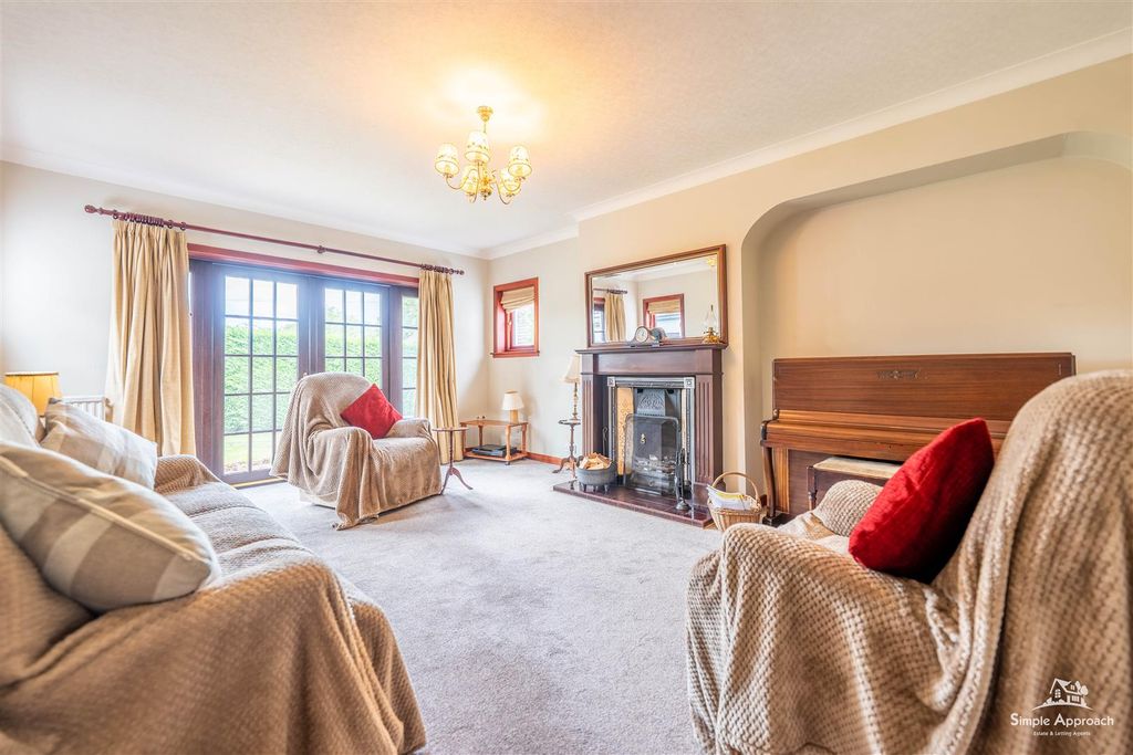 Property photo 3 of 40 Dsc02093-Hdr.Jpg