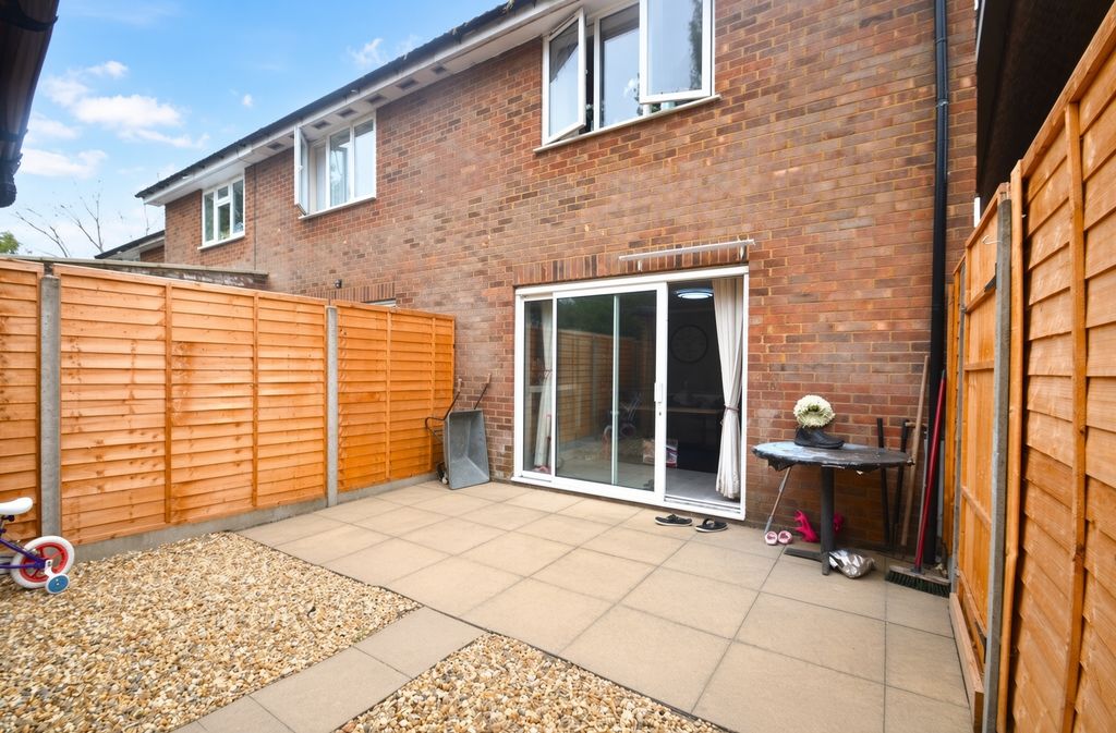 Property photo 3 of 12 Fsbti