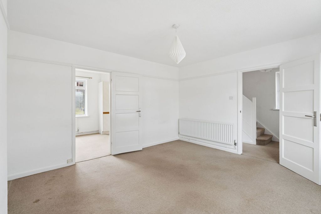 Property photo 3 of 26