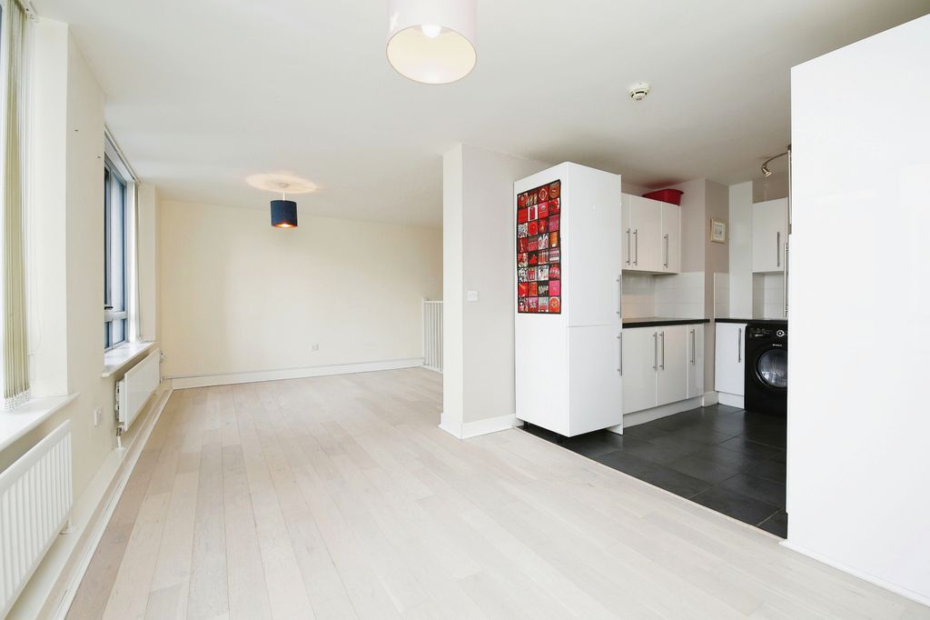 Property photo 3 of 15 Photography