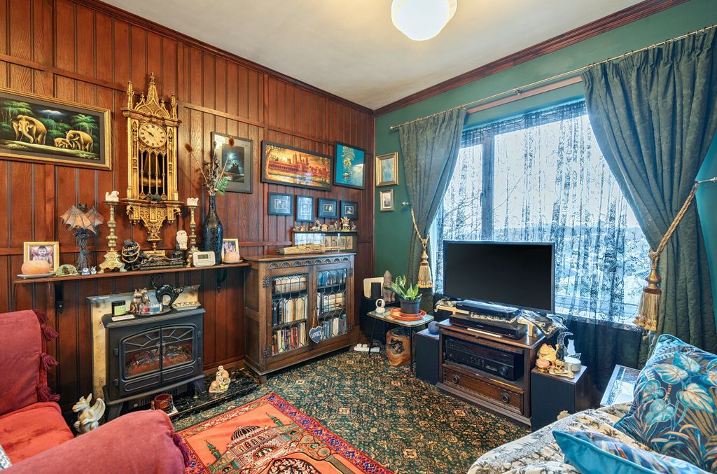 Property photo 2 of 17 Reception Room