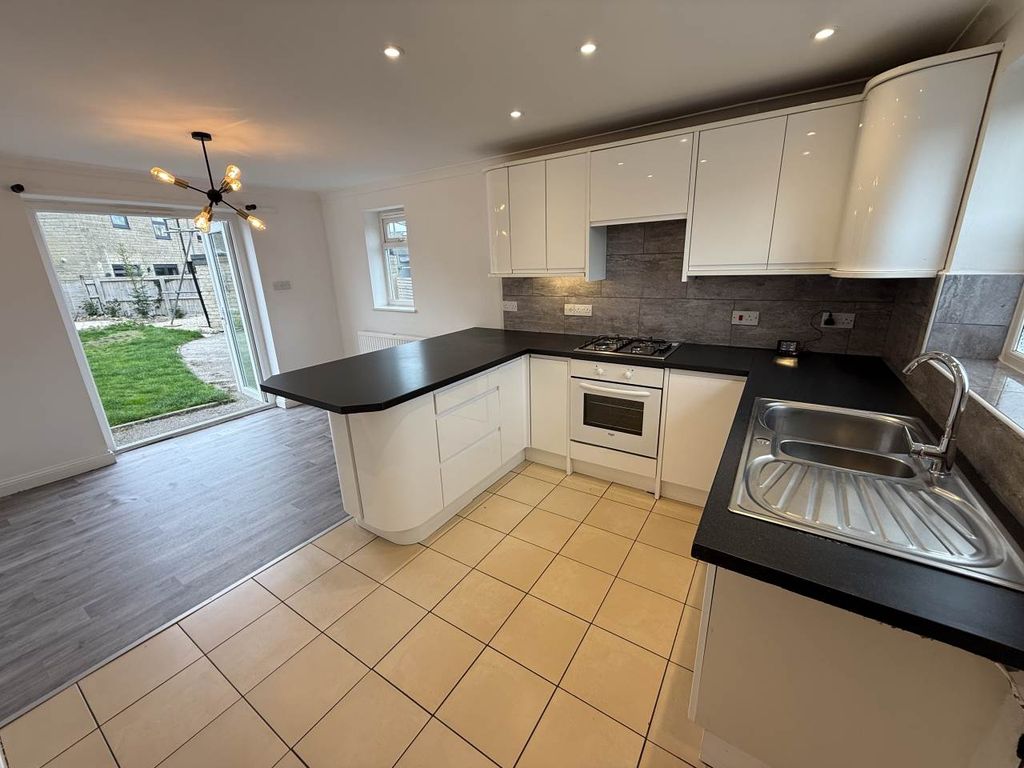 Property photo 1 of 18 Kitchen/Diner