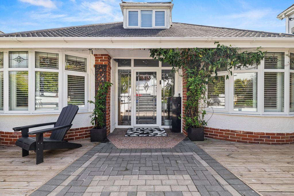 Property photo 1 of 37