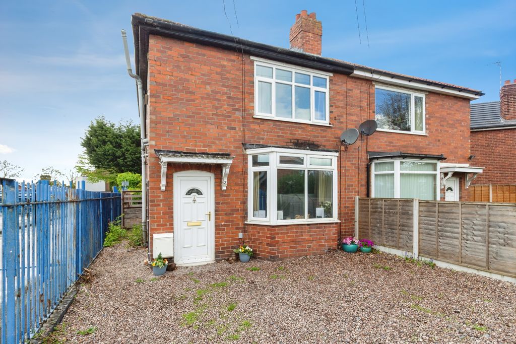 Property photo 2 of 15