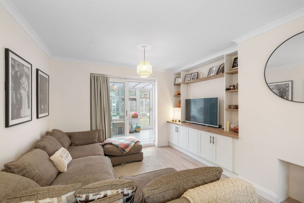 Property photo 3 of 13