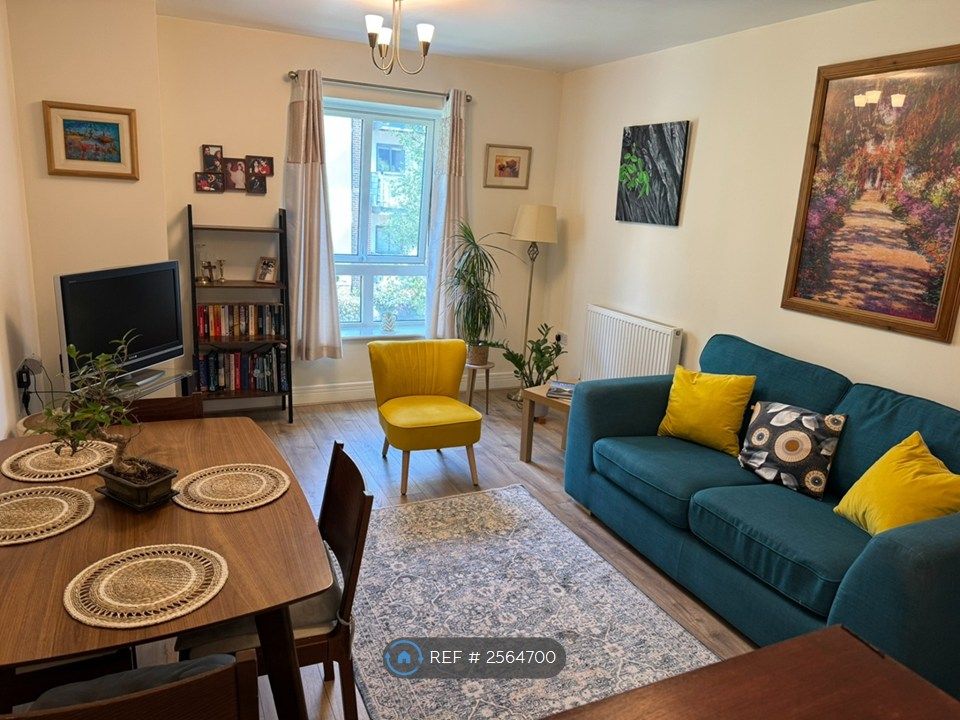 Property photo 2 of 5 Lounge