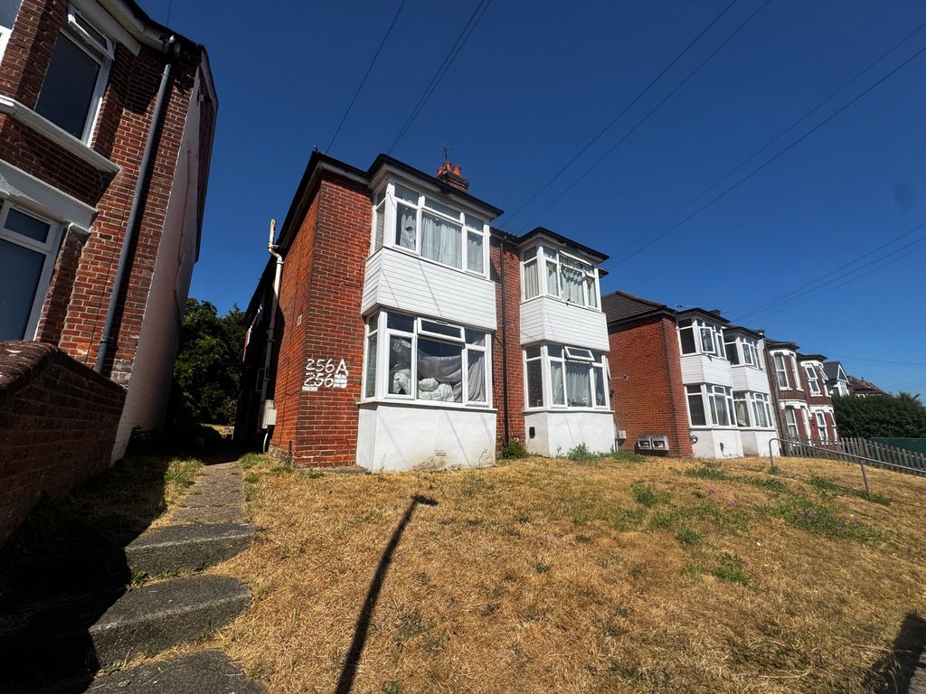 Property photo 1 of 6
