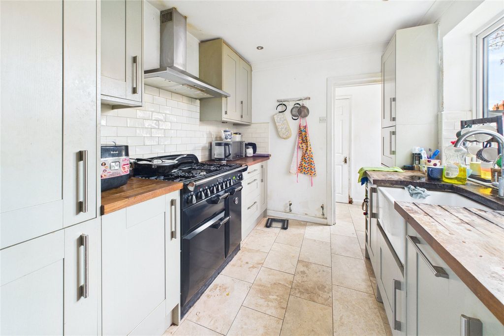 Property photo 3 of 7 Picture No. 23