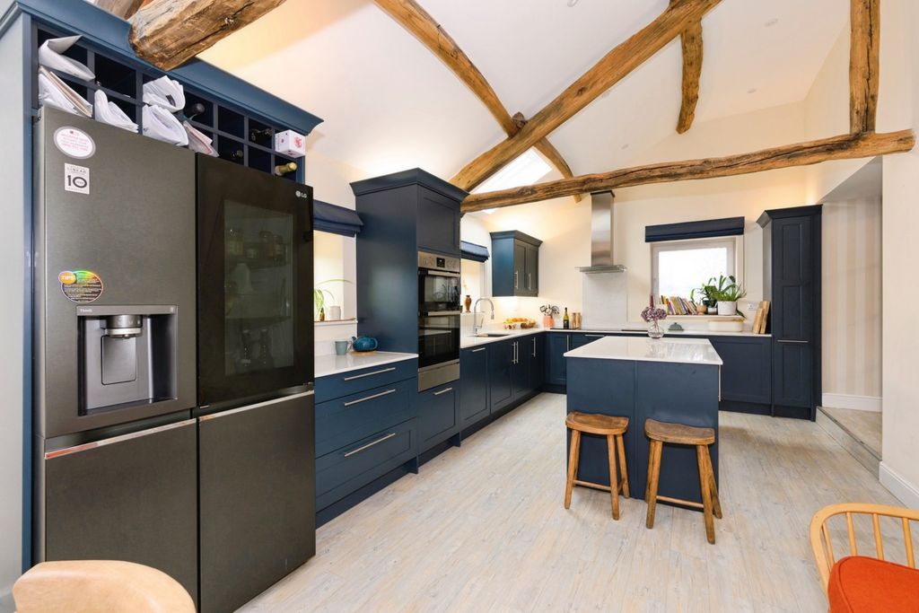 Property photo 2 of 10 Kitchen/Diner