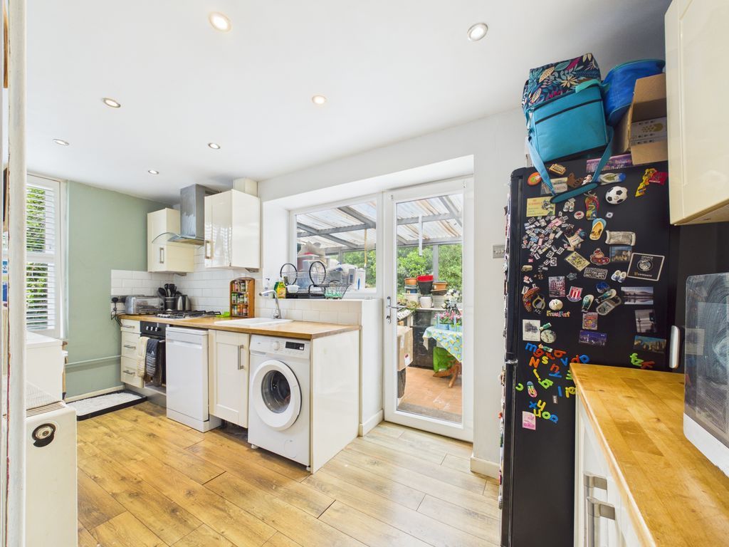 Property photo 3 of 16 Photo 7