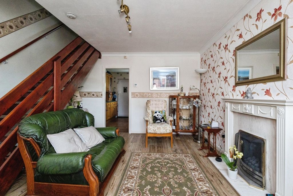 Property photo 2 of 15 Photo