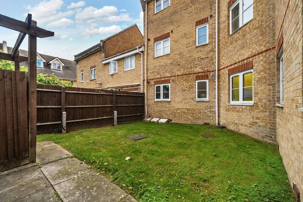Property photo 3 of 16 Picture No. 34