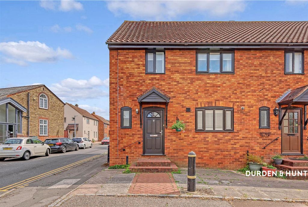 Property photo 1 of 21 Tower Court