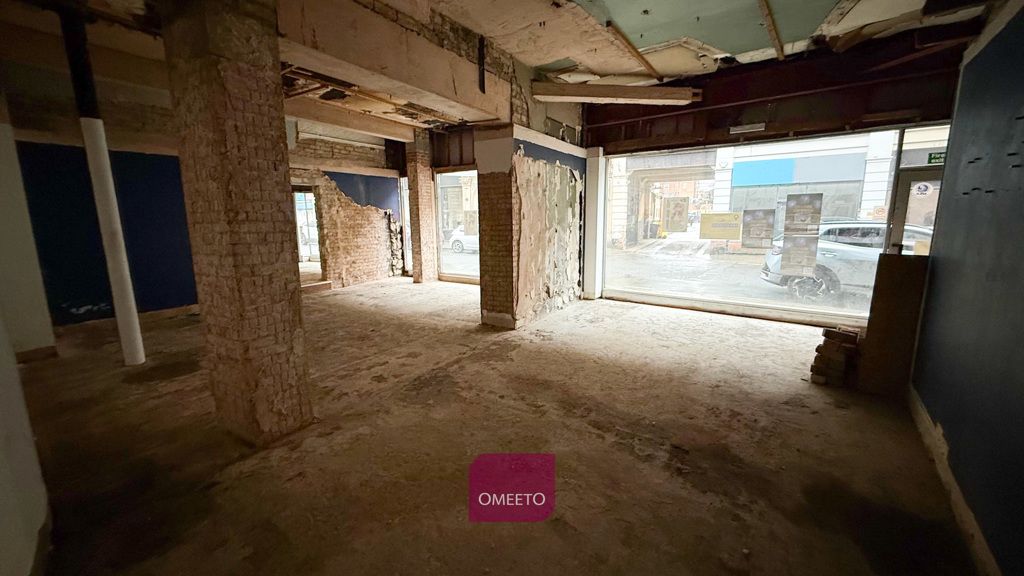 Property photo 2 of 8 Shop To Rent