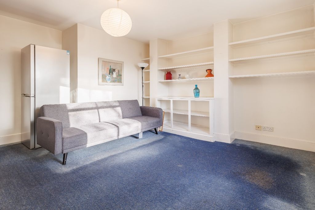 Property photo 2 of 14 4453112