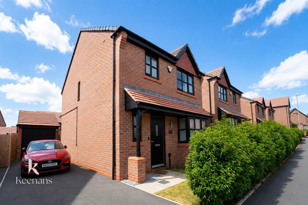 Property photo 1 of 23 16-22.Jpg