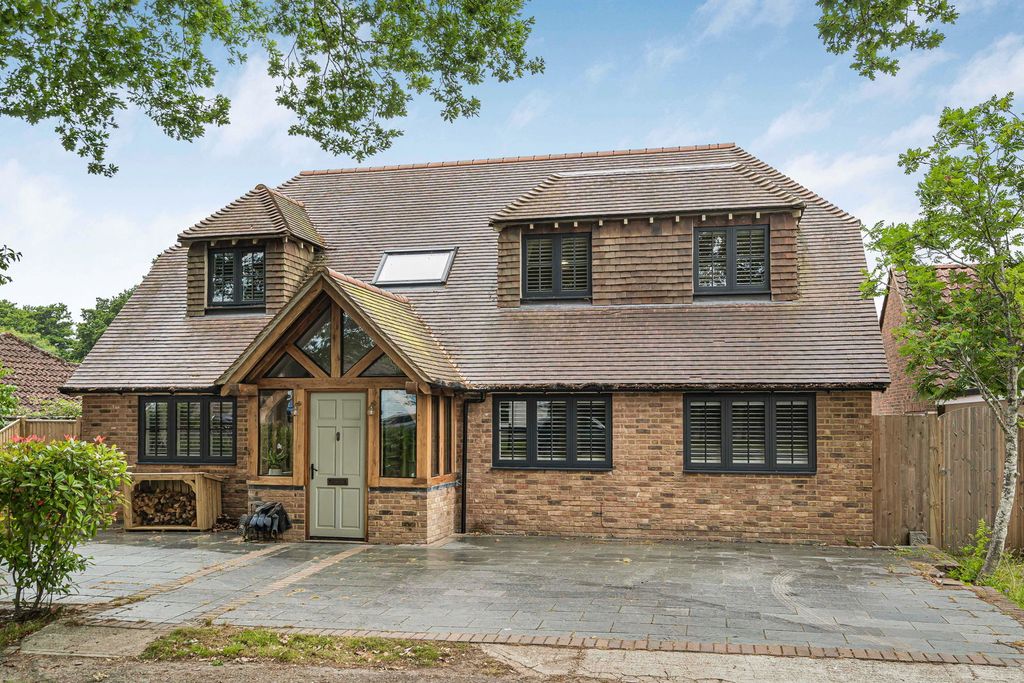 Property photo 1 of 30