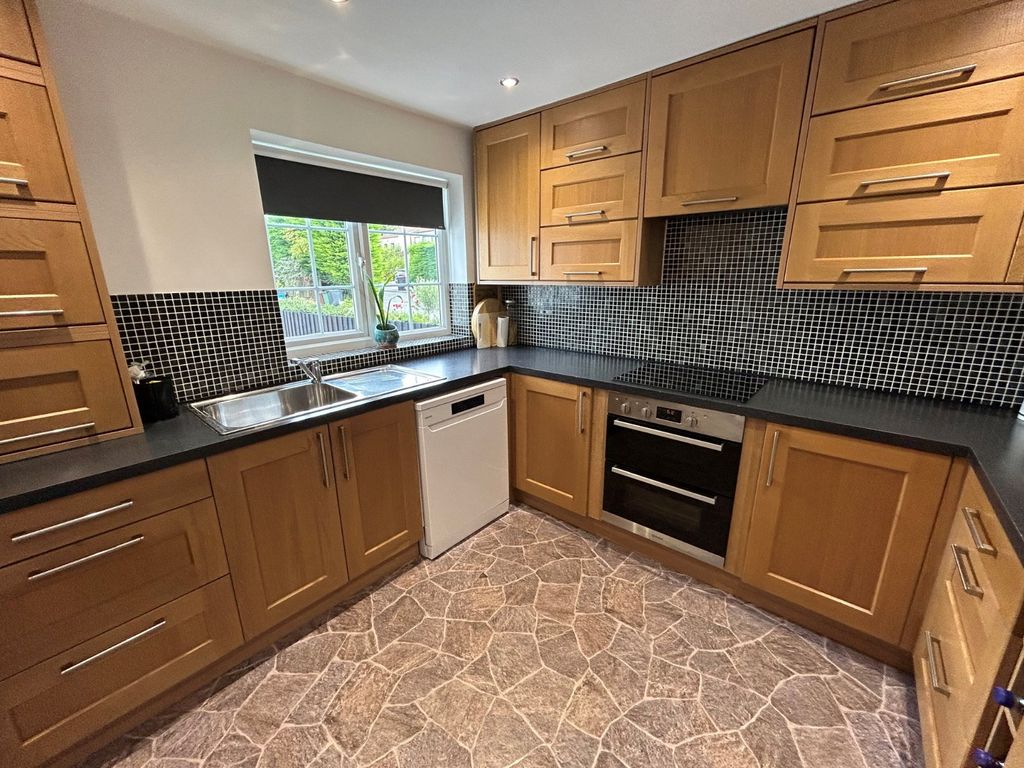 Property photo 2 of 12 Picture No. 03