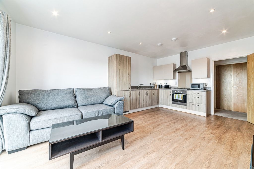 Property photo 1 of 20 Pbox-Img.Jpg