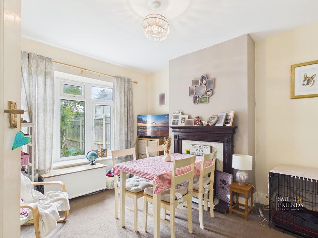 Property photo 3 of 12 Diner