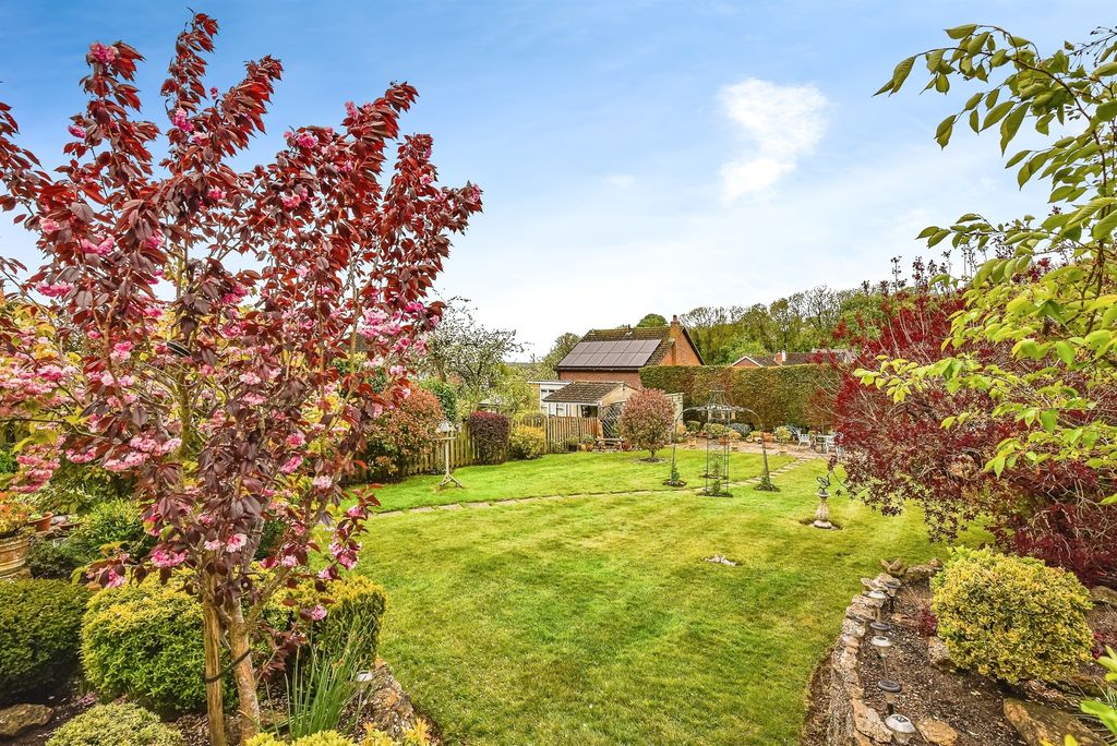 Property photo 2 of 16