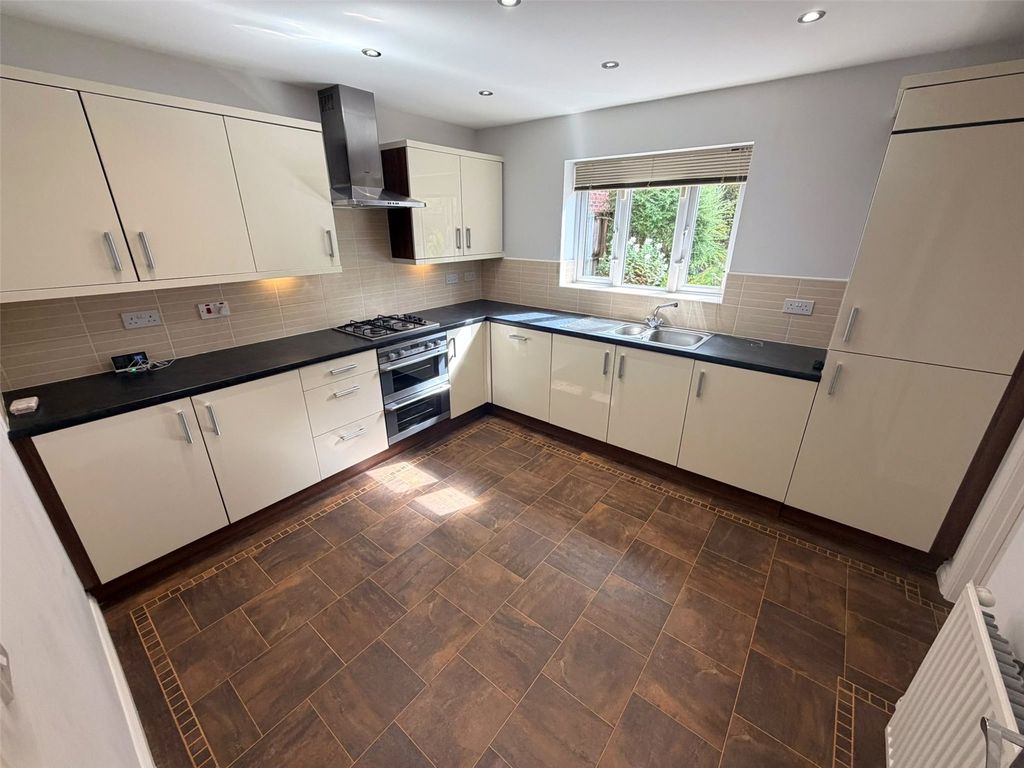 Property photo 3 of 30 Picture No. 26