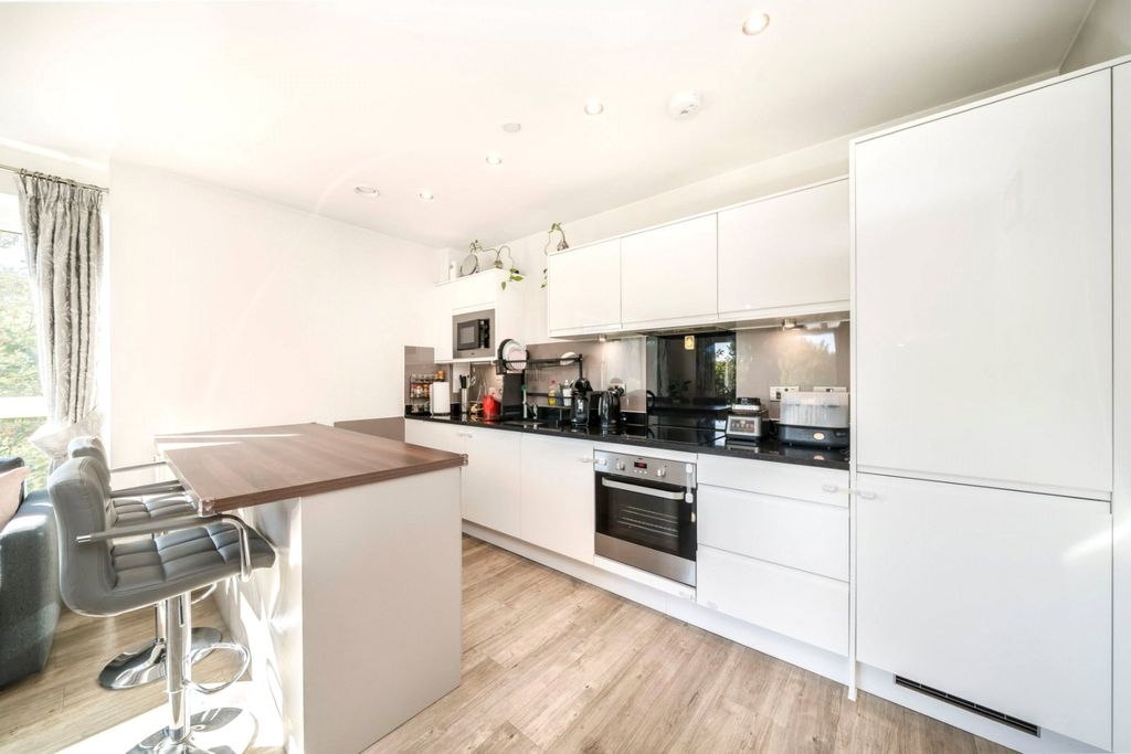 Property photo 3 of 6 Picture No. 06