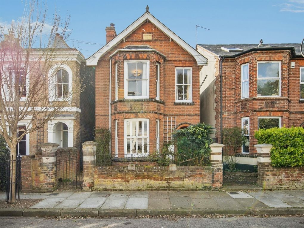 Property photo 1 of 25