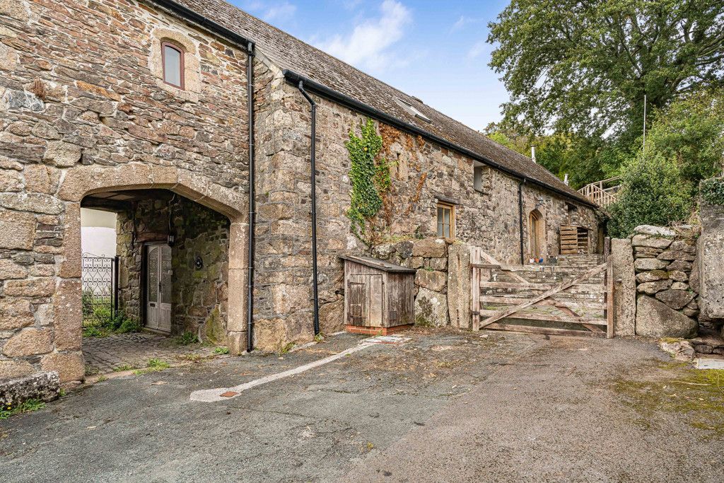 Property photo 1 of 38