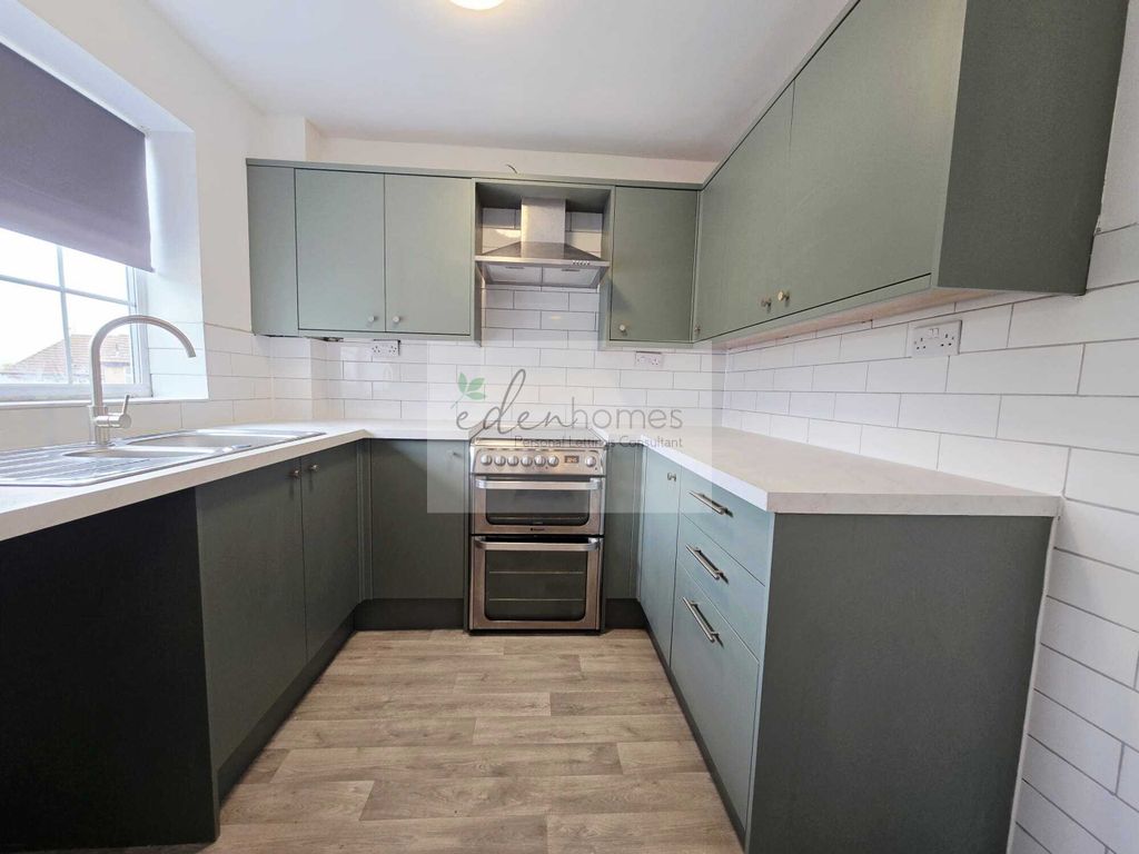 Property photo 2 of 8 B0484972-c481-4c35-9c81-40Dbc69Cb34c