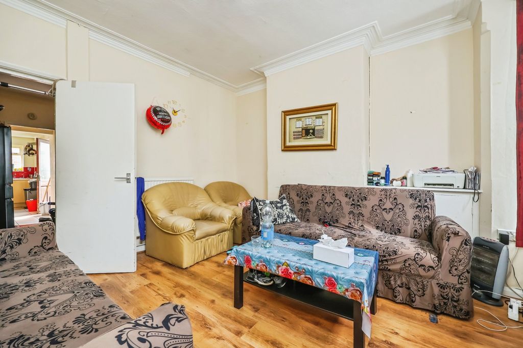 Property photo 2 of 15