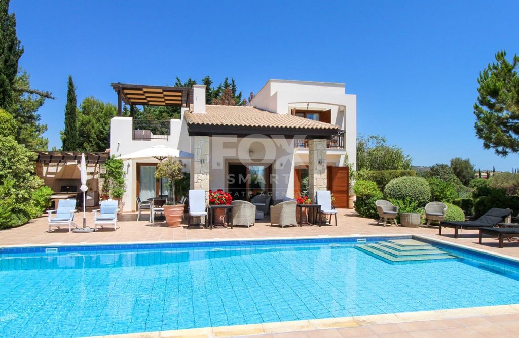 Property photo 1 of 16 Luxury Sea-View Three Bedroom Villa For Sale In Aphrodite Hi