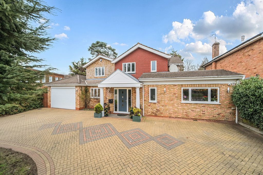 Property photo 3 of 27