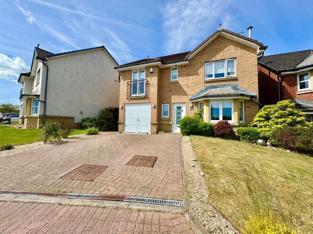 Property photo 1 of 45