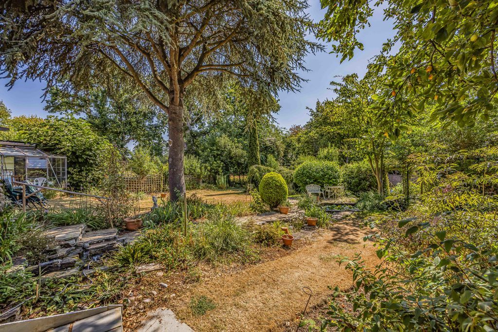 Property photo 2 of 23 Photo 17