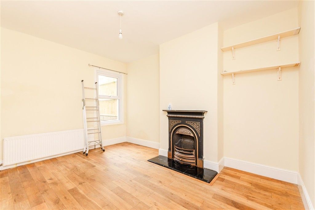 Property photo 2 of 9 Dining Room