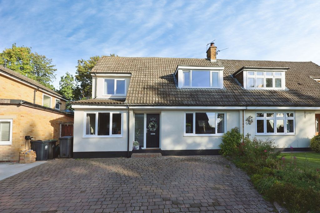 Property photo 1 of 17 Pbox-Img.Jpg
