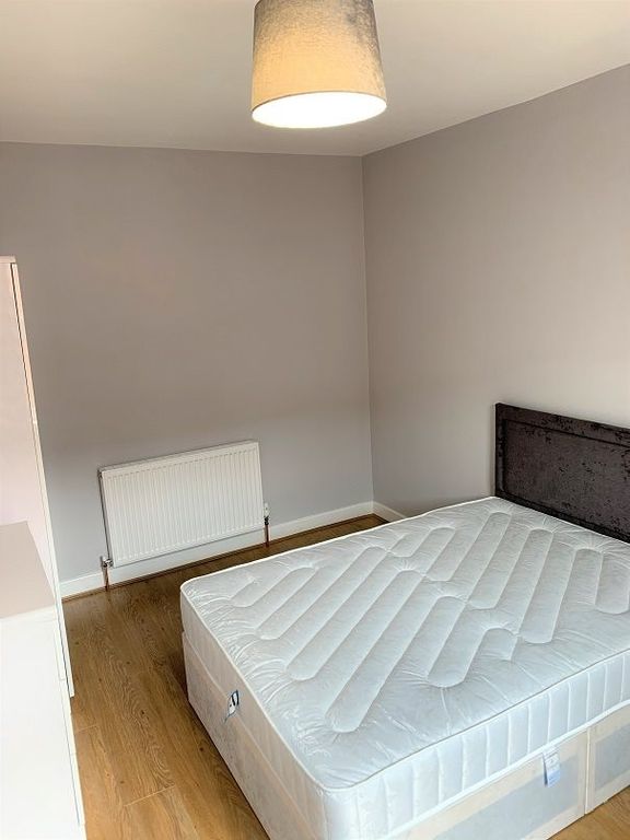 Property photo 3 of 18 Property Photo