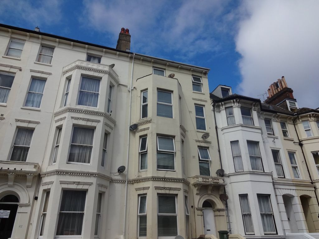 Property photo 2 of 5