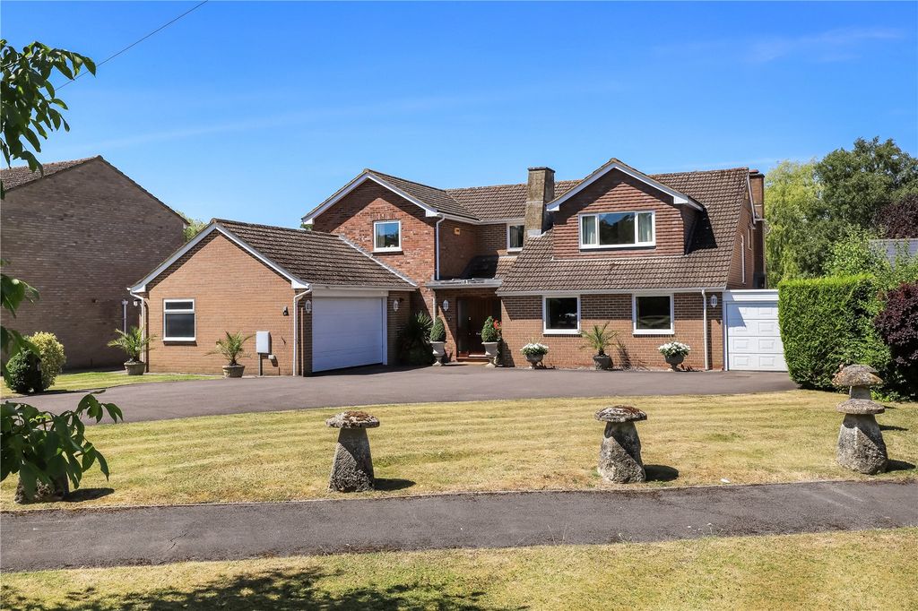 Property photo 1 of 19 Picture No. 02